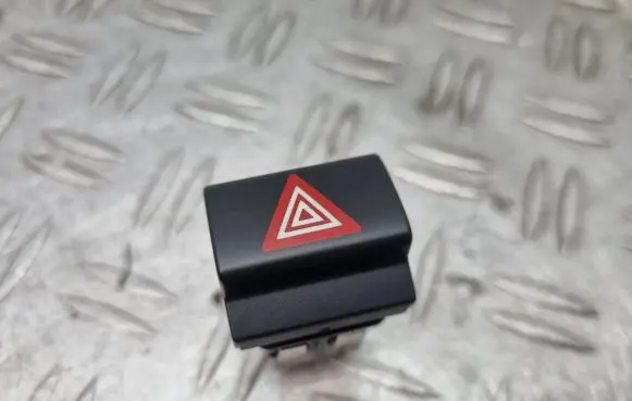 Citroen C4 SpaceTourer Hazard light switch 9678101877