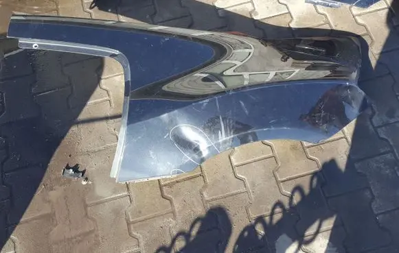 Audi R8 42 Front door window glass four-door 2008R