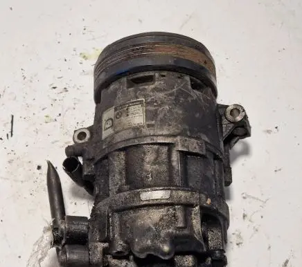 BMW X3 E83 Air conditioning (A/C) compressor (pump) 6905643 1R41045010 067581