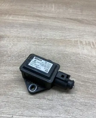 Audi A4 S4 B6 8E 8H ESP acceleration yaw rate sensor 8E0907637A 0265005245
