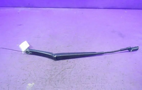 Volkswagen PASSAT CC Front wiper blade arm 3C8955409B