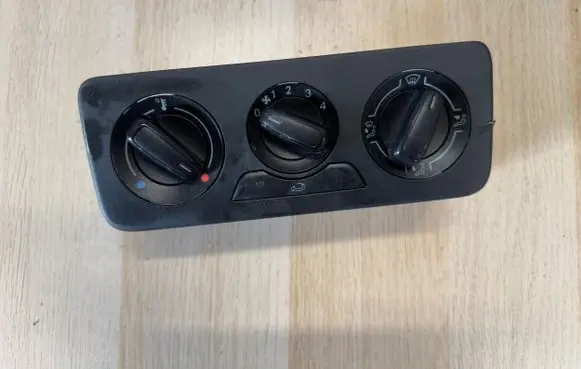 Audi A1 Climate control/heater control trim 8X0819045A