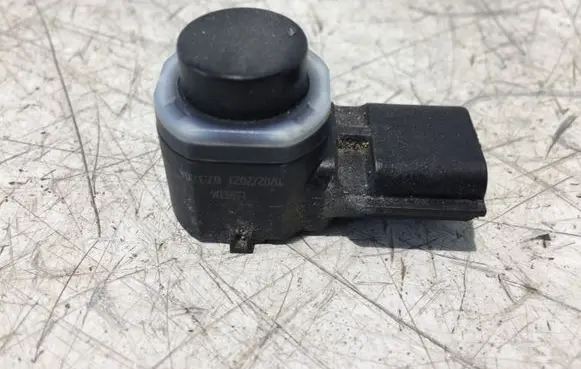 Renault Trafic III (X82) Parking PDC sensor 284429097R 303957 1302210505