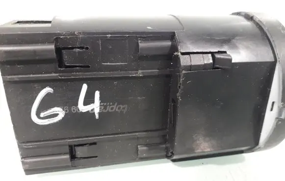 Volkswagen Golf IV Light switch 109928