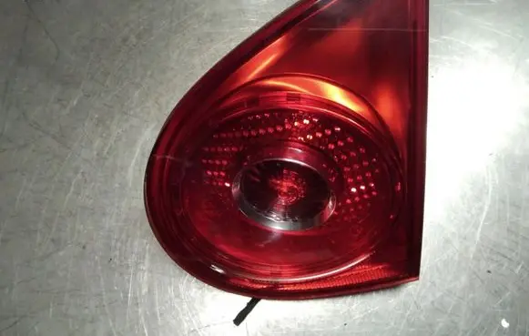 Volkswagen Golf V Tailgate rear/tail lights 1K6945094F 028500202B