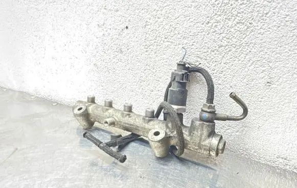 Opel Astra H Fuel main line pipe 0445214049