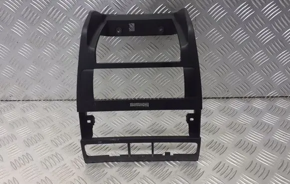 Seat Toledo II (1M) Radio/GPS head unit trim 