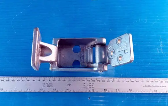 Volkswagen Crafter Loading door lower hinge A9067400637
