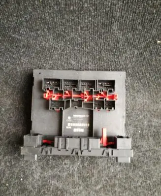 Volkswagen PASSAT B7 Comfort/convenience module 1K0937049N