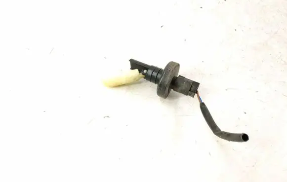 Mercedes-Benz E W211 Windshield washer fluid level sensor 2205400045 A2205400045
