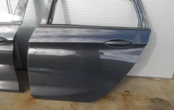 Rear door