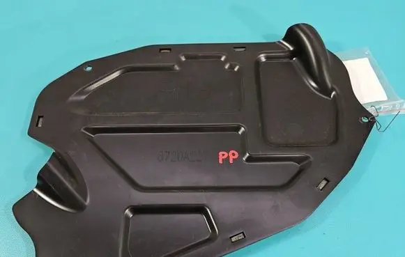 Mitsubishi Eclipse Cross Center console 8720A227 IMPRK1579280