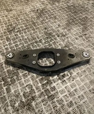 Mercedes-Benz E W211 Rear differential/diff mount bracket A2303522206 2303522206