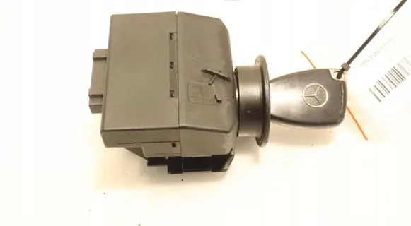 Mercedes-Benz C W203 Ignition lock 2095450908