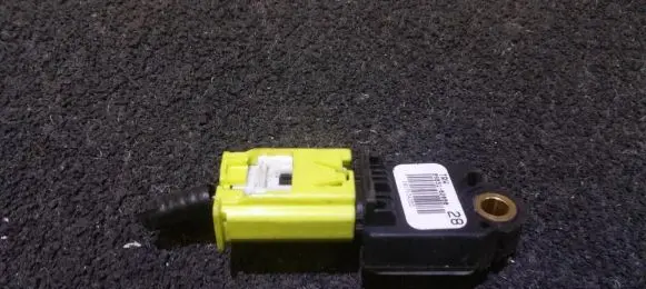 Toyota Auris 150 Airbag deployment crash/impact sensor 8983102080 89831-02080