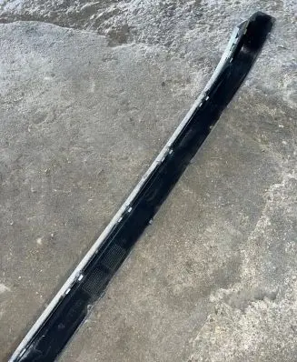 BMW 7 E38 Rear bumper trim bar molding 51128125412