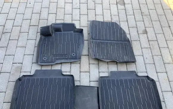 Ford Edge II Car floor mat set HT4JR13086 HT4JR13087 HT4JR13016