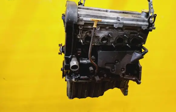 Ford Escort Engine 938M-6090-AG
