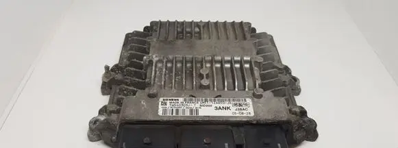 Ford Focus Engine control unit/module 4M5112A650JK 5WS40303JT
