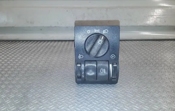 Opel Astra G Light switch 90561381