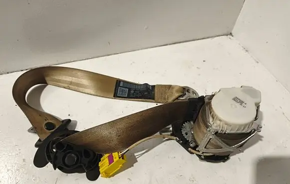 Volkswagen PASSAT B6 Front seatbelt 3C1857705F YD41903007Y