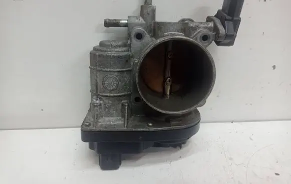 Subaru Legacy Throttle valve