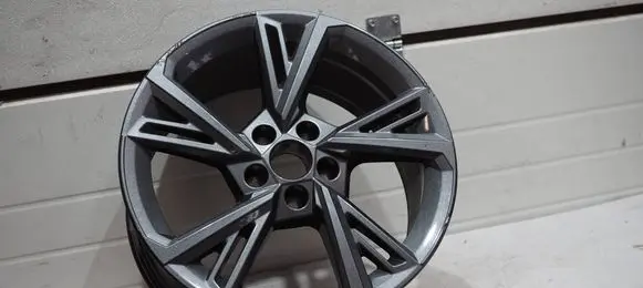 Audi A3 8Y R18 alloy rim 8Y0601025G
