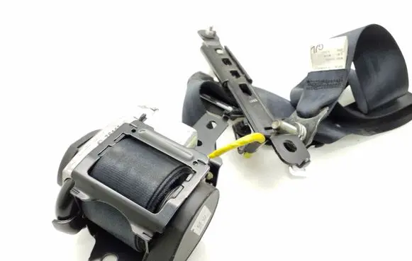 Citroen C-Crosser Front seatbelt 604675800A