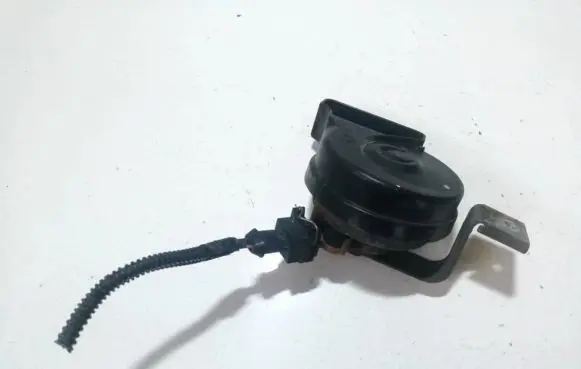 Mercedes-Benz E W210 Horn signal e30055307