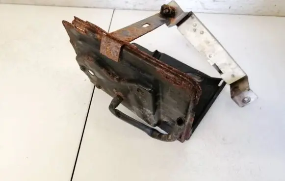 Battery box tray