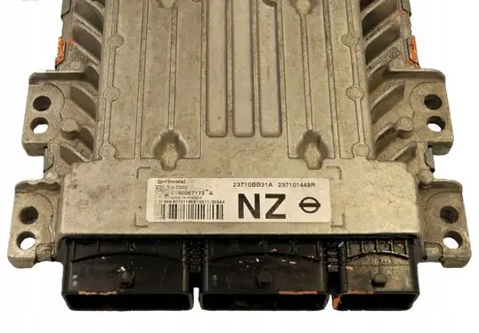 Nissan Qashqai Engine control unit/module 237101449R