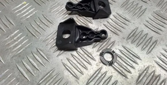 BMW X5 F15 Headlight/headlamp mounting bracket 63117381444
