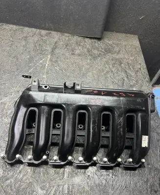 BMW 5 E60 E61 Intake manifold 7790701 7790700