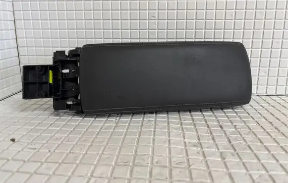 Renault Scenic III - Grand scenic III Other center console (tunnel) element 2401