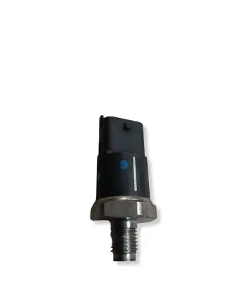 BMW 5 E39 Fuel pressure regulator 