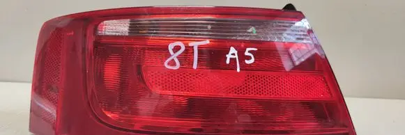 Audi A5 8T 8F Rear/tail lights 8T0945095