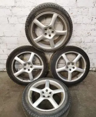 Audi TT Mk1 R17 alloy rim 