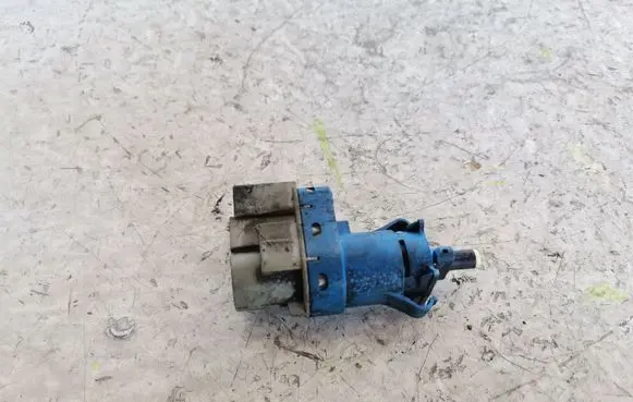 Ford Mustang VI Brake pedal sensor switch