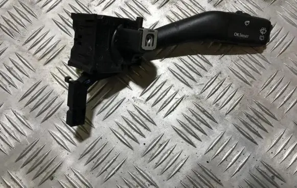 Volkswagen Golf Plus Wiper control stalk 1k0953519a 46c0399d