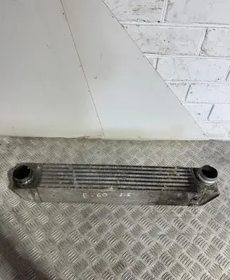 BMW 5 E60 E61 Intercooler radiator 7795823