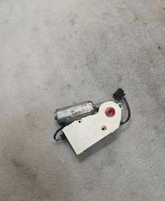 Audi A8 S8 D2 4D Sunroof motor/actuator 4A0959591A