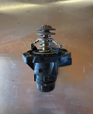 BMW 7 G11 G12 Thermostat 11538602282