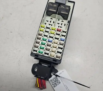 Jaguar XE Fuse module GX7314A067EA