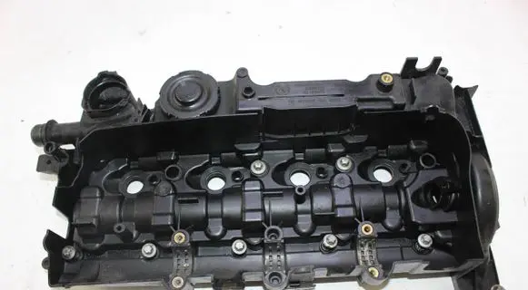 BMW 3 F30 F35 F31 Rocker cam cover 7810584 15265812