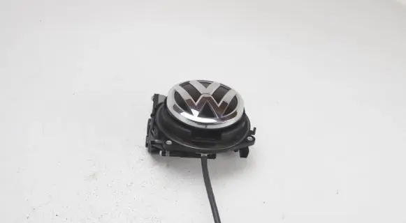 Volkswagen PASSAT B8 Tailgate handle with camera 3G0827469AP