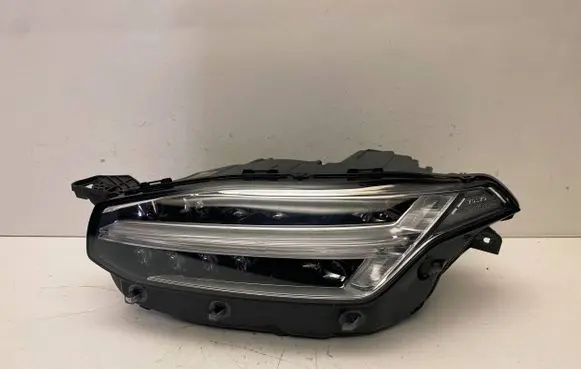 Volvo XC90 Headlight/headlamp 32228688