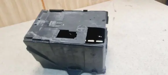 Citroen C4 I Picasso Battery box tray 9663615580