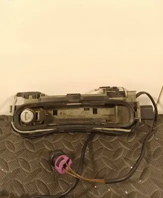 Audi A4 S4 B5 8D Front door lock (next to the handle) 8L4837064A