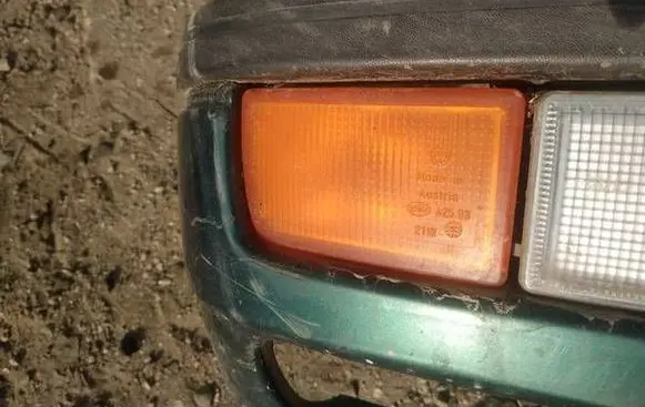 Volkswagen Golf III Front indicator light 
