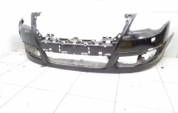 Volkswagen PASSAT B6 Front bumper 3C0807221A